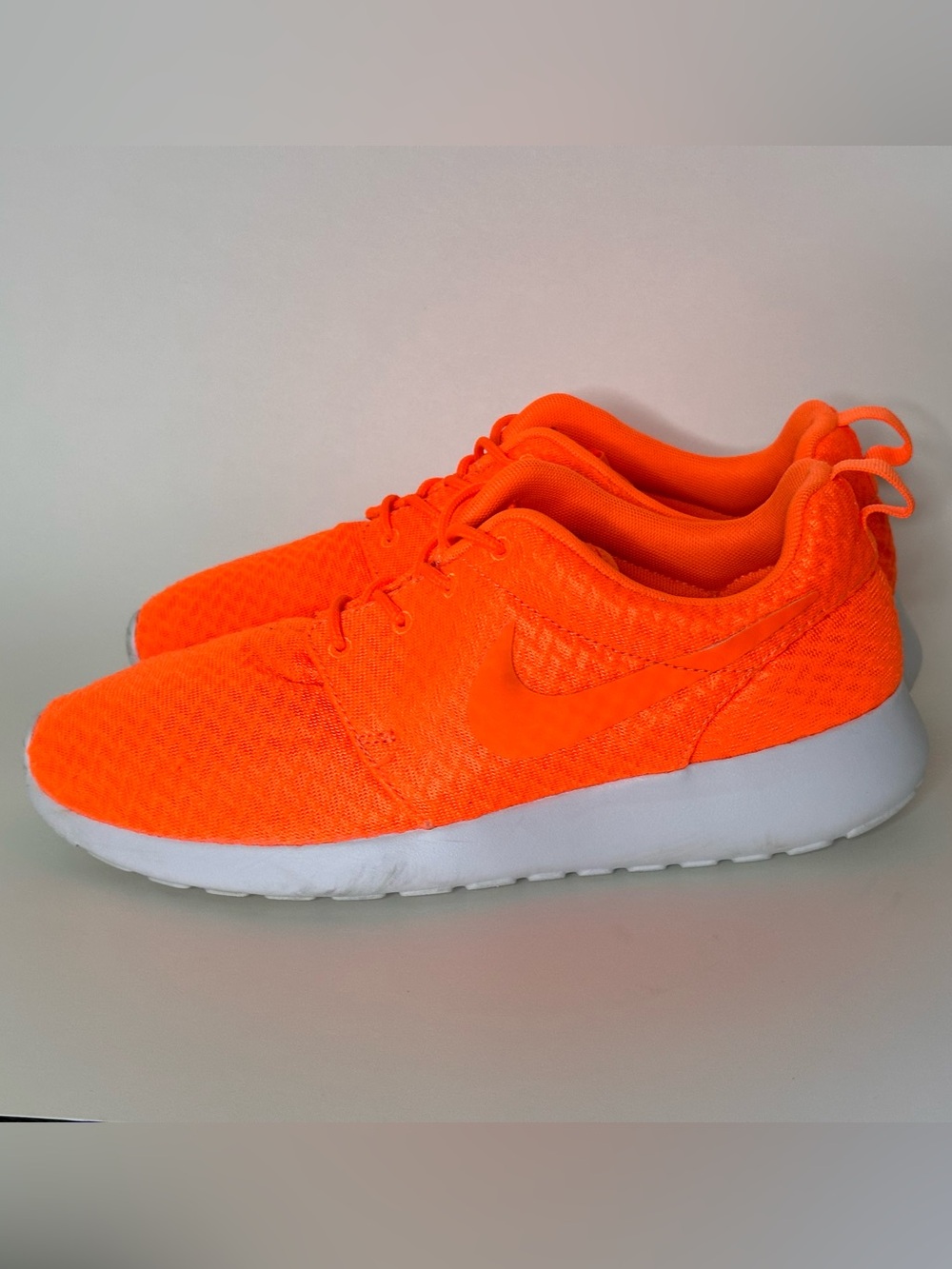 Nike Running Shoes Orange Mesh Low-Top Sneaker with White Sole
